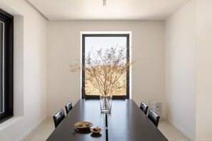 Dining - Stunning High-End Beauty with Bird’s Eye Vistas (Kostos)