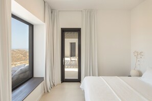 6 chambres, fer et planche à repasser, accès au Wi-Fi (inclus)