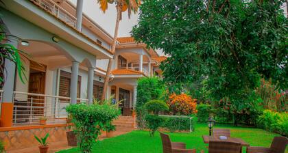 Calm Suites Kampala