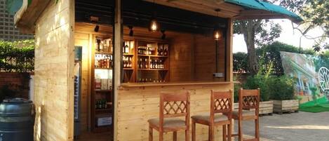 Bar (en la propiedad)