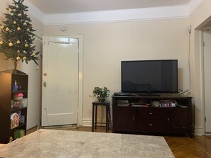 Interior - Private Apartment in Bay Ridge Brooklyn NY, with off street parking, near subway (Brooklyn)