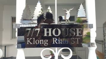 Voorkant van accommodatie