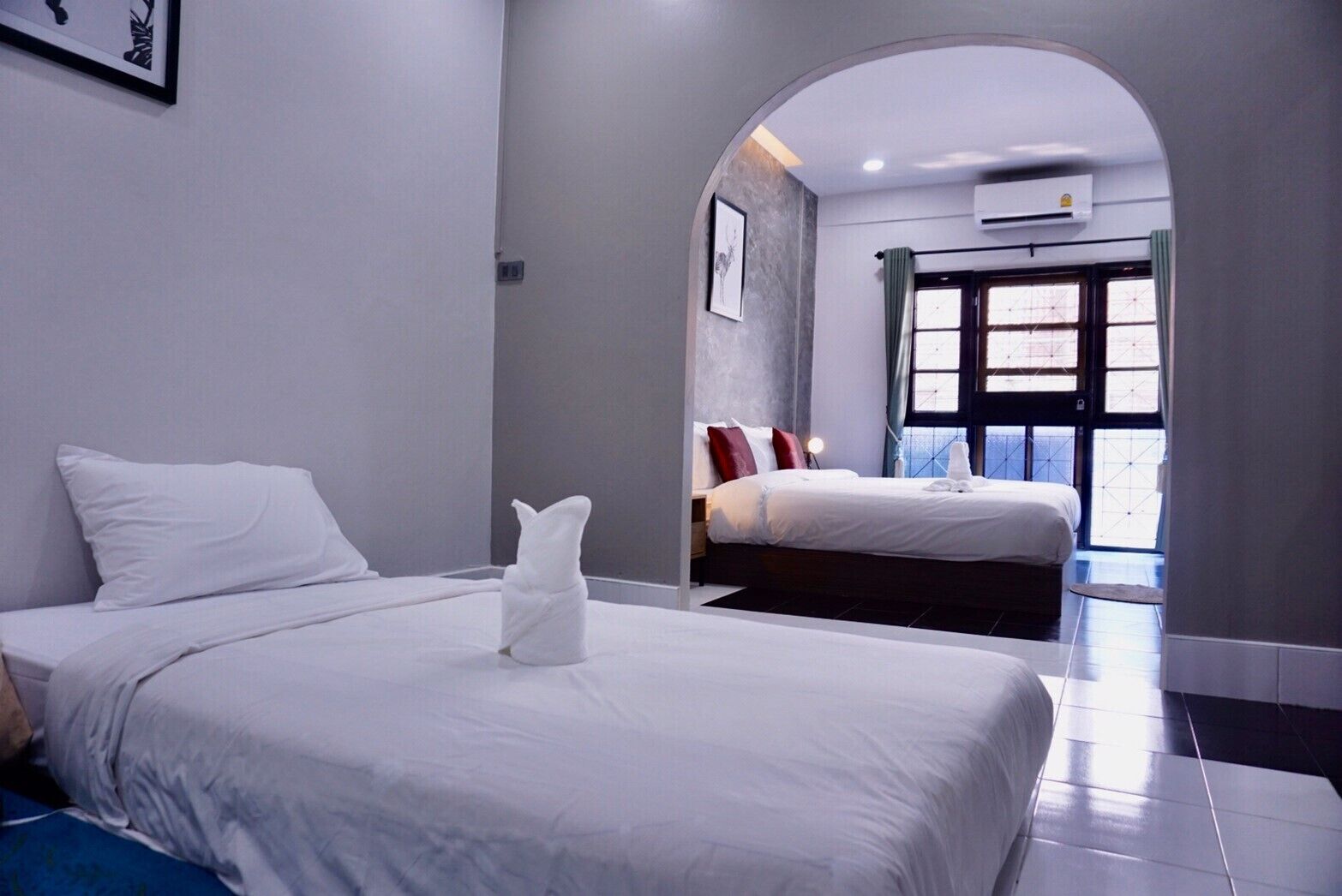 2 bedrooms, iron/ironing board, free WiFi