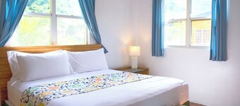 Cozy Cane Garden Bay Beach front Suite