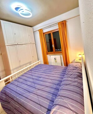 2 室のベッドルーム、ベッドシーツ