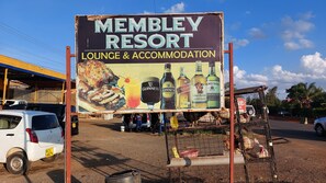 المنشأة من الخارج