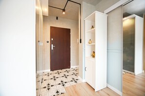 Apartment | Wohnbereich | Flachbildfernseher