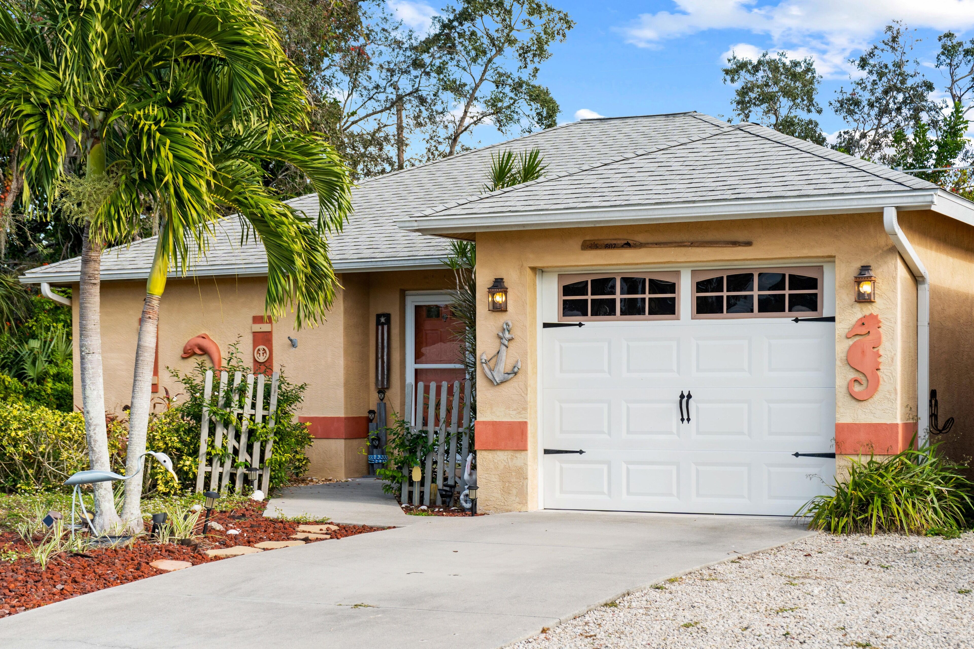Updated home with heated pool close to many beaches!