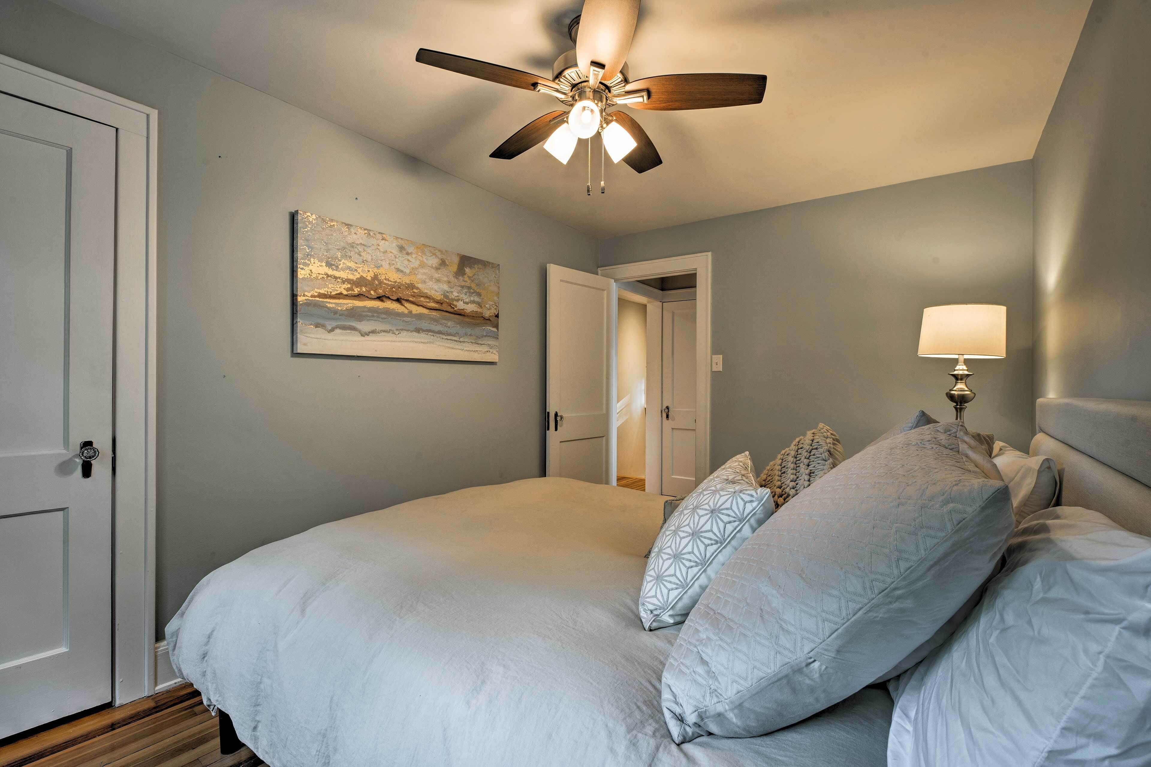 House (5 Bedrooms) | Interior