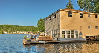 Waterfront Harveys Lake House w/ Private Dock!