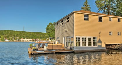Waterfront Harveys Lake House w/ Private Dock!