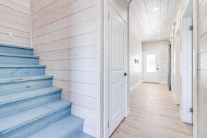 House, 4 Bedrooms | Interior