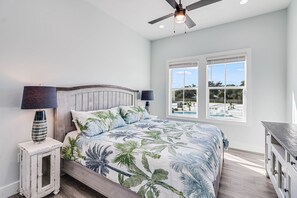4 bedrooms, iron/ironing board, free WiFi - Ahoy Matey Sp151 4 Bedroom Home by RedAwning (Fulton)