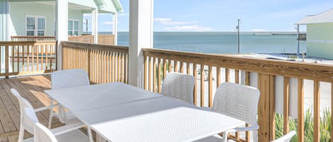 House, 5 Bedrooms | Outdoor dining