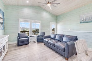 Maison, 5 chambres | Coin séjour