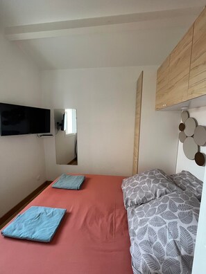 1 makuuhuone, vuodevaatteet