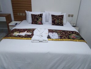 Suíte superior | Frigobar, individualmente decorados, individualmente mobiliados