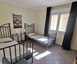 2 bedrooms, iron/ironing board, free WiFi, bed sheets - Penthouse - Spektakulärer Meerblick und Große Sonnen-terrasse (Los Abrigos)