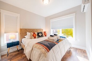 1 habitación, tabla de planchar con plancha, wifi y ropa de cama 