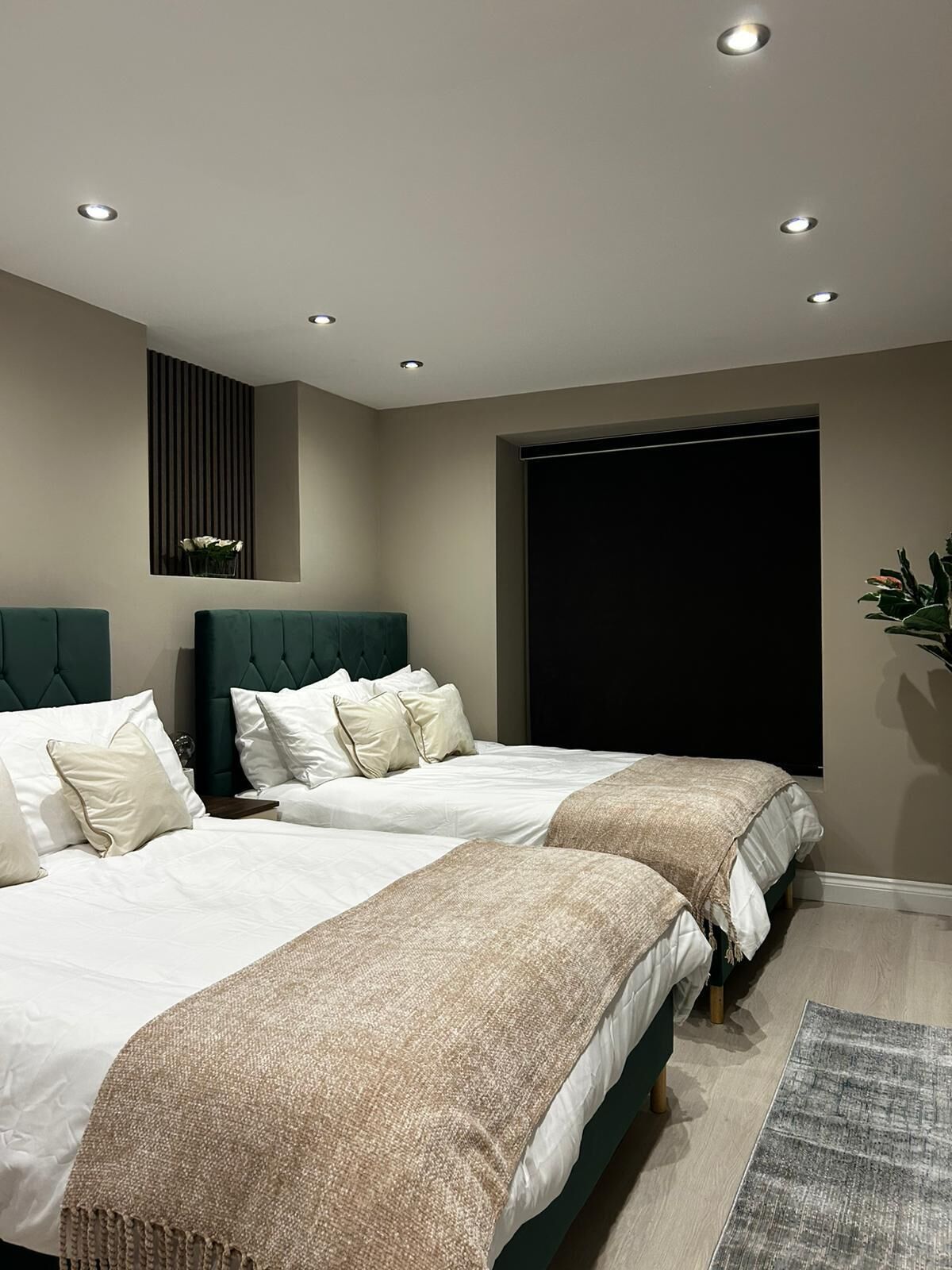 4 bedrooms, desk, iron/ironing board, free WiFi