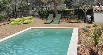 Charmante et Spacieuse Maison, Grande Terrasse, vue Magnifique, Jardin, Piscine