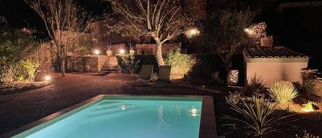 Piscine extérieure, piscine chauffée