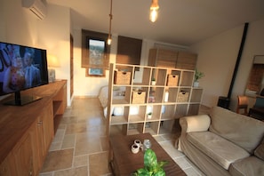 1 chambre, fer et planche à repasser, Wi-Fi, draps fournis