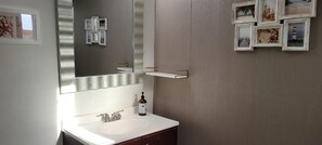 Hårtørrer, håndklæder, Sæbe, Shampoo