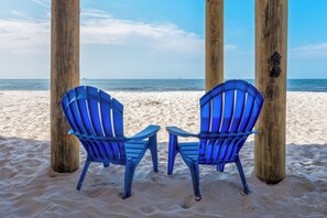 On the beach - Oceanfront, through lot, private beach - Grace Wins (Dauphin Island)