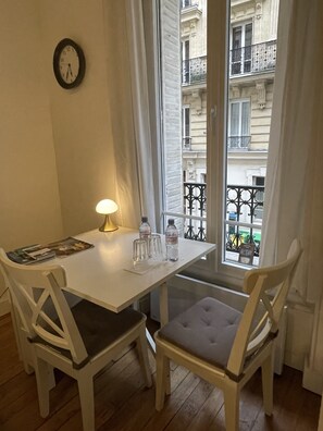 Dining - Typical Parisian Appartement (Paris)