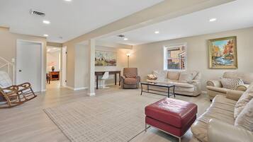 TV connectée, cheminée