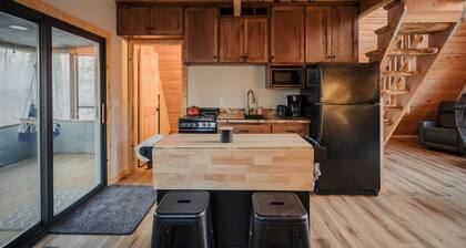 A-Frame|40acres|HikingTrail |Screen Porch|Secluded