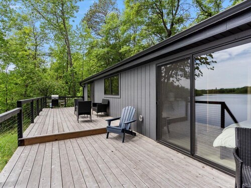 Anchor Bay-Feet from water's edge|Deck|Grill|