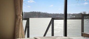 Anchor Bay-Feet from water's edge|Deck|Grill|