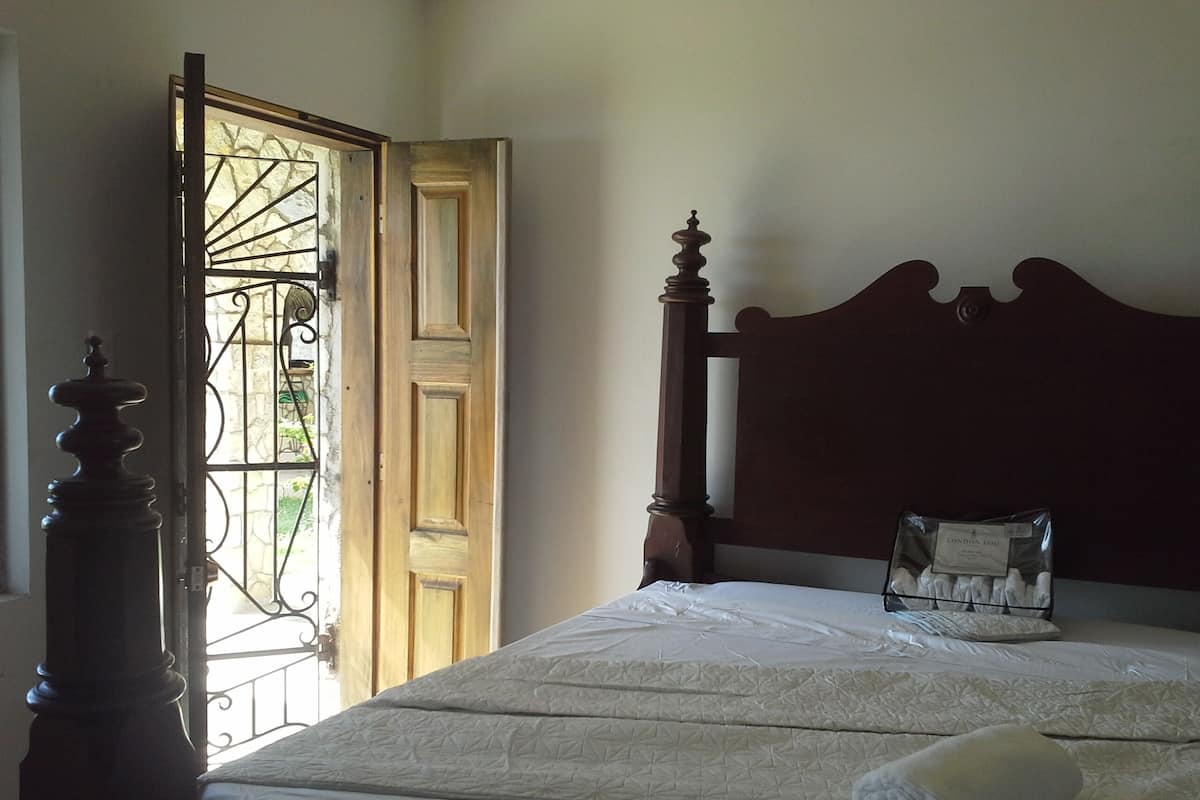 Design Suite | 1 bedroom, premium bedding, down comforters, pillowtop beds