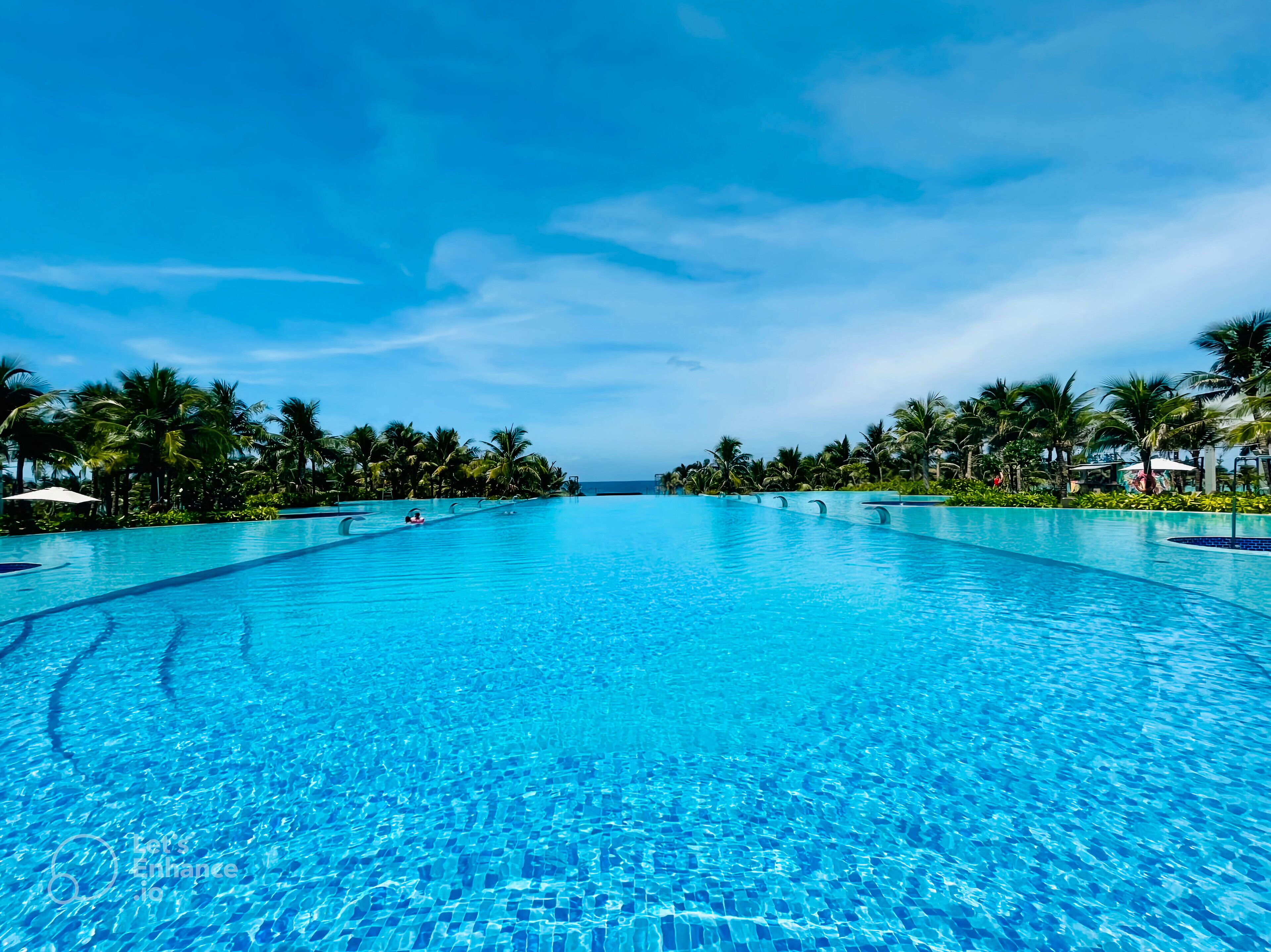 2 Außenpools, Cabañas (kostenlos), Sonnenschirme