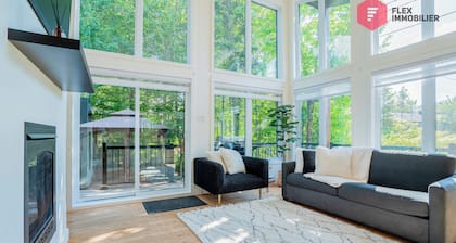 Casa Ibéricos in Portneuf / SPA Pool Sauna Billiards Trails 30 min from Quebec