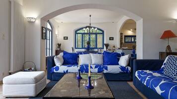 TV connectée, cheminée