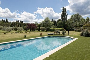Piscina a l'aire lliure