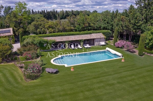 Piscina a l'aire lliure