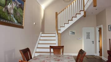 House | Dining