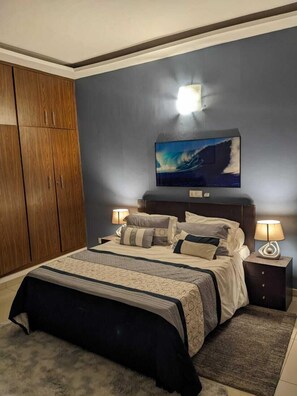 Apartment | 1 bedroom, in-room safe, desk, laptop workspace - APPARTEMENTS 2 PIECES BELLE RIVE (Abidjan)