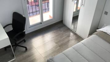 3 dormitorios, escritorio, tabla de planchar con plancha y wifi gratis