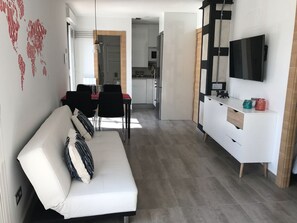 Smart TV - Check-in 24h NUEVO Design 's Apartment City Center Centro Mejor Experiencia 1
(Zaragoza)