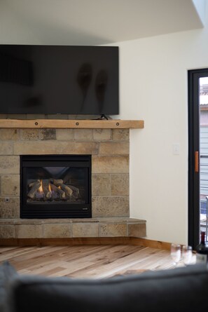 Interior - Double Diamond 19: Steps to Skiing (Telluride)