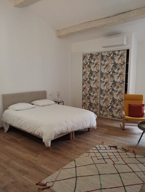 1 bedroom, WiFi, bed sheets