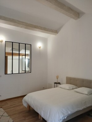 1 bedroom, WiFi, bed sheets