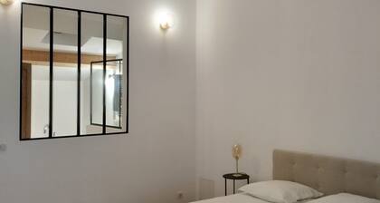 Chambre dâhĂŽte suite prestige 45m2 dans un village pittoresque du Var