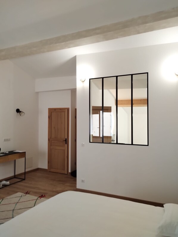 1 bedroom, WiFi, bed sheets - Chambre Dhôte Suite Prestige 45m2 Dans un Village Pittoresque du Var (Ampus)