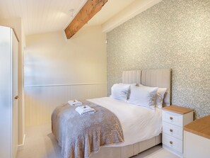 4 makuuhuonetta, ilmainen Wi-Fi, vuodevaatteet